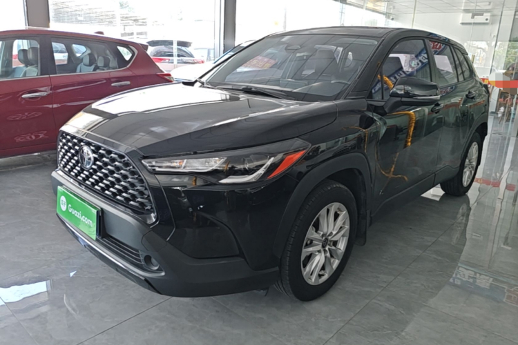 Toyota Corolla Cross 2025 immagine di auto #2