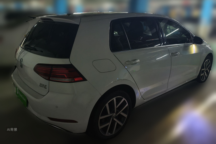 Volkswagen Golf 2020 car image #7