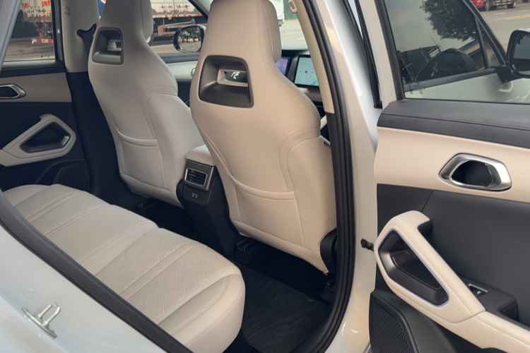 BYD YuanUP 2025 car image #25