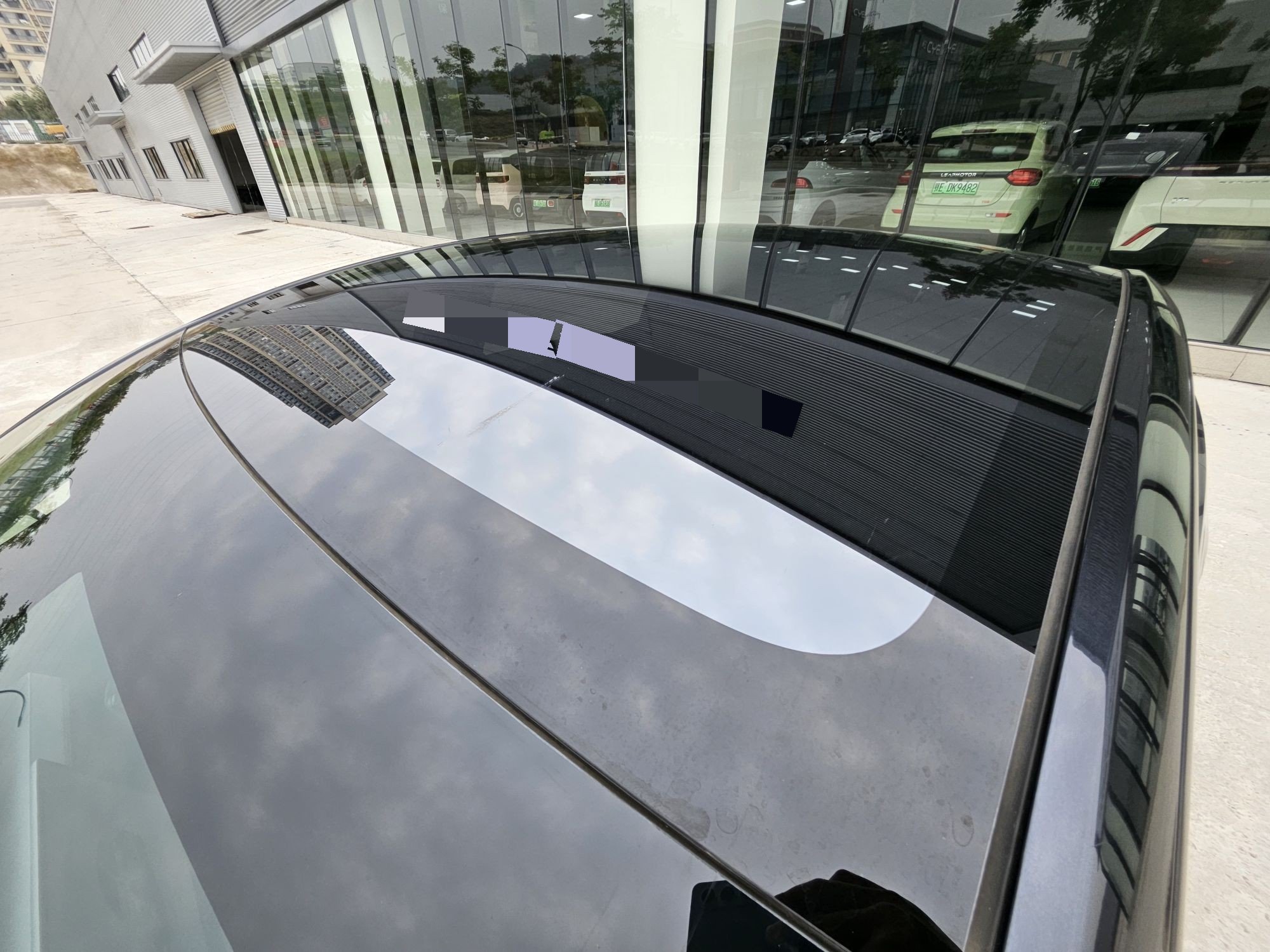 Tesla Model Y 2025 صورة سيارة #10