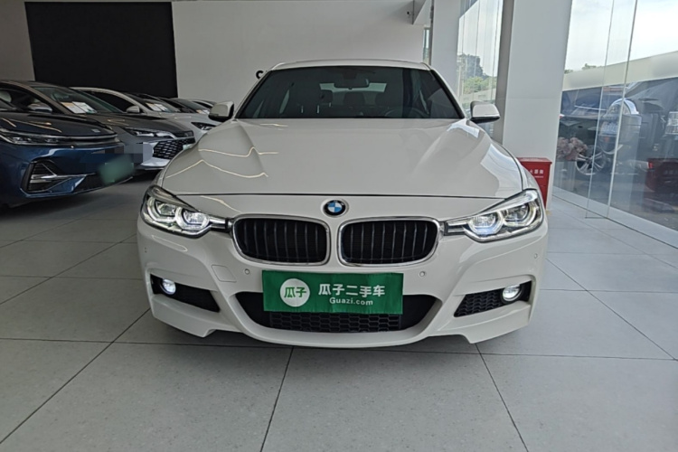 BMW 3 Series 2018 #3 BMW 3 Series 2018 car image #3