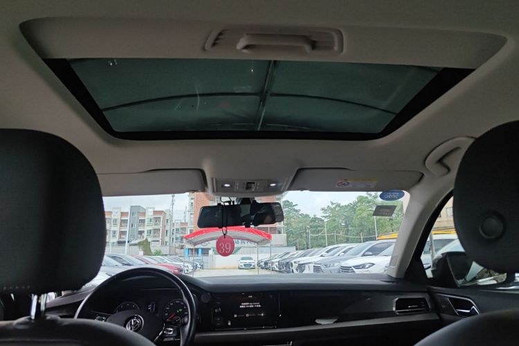 Volkswagen Lavida 2019 imagen de coche #18