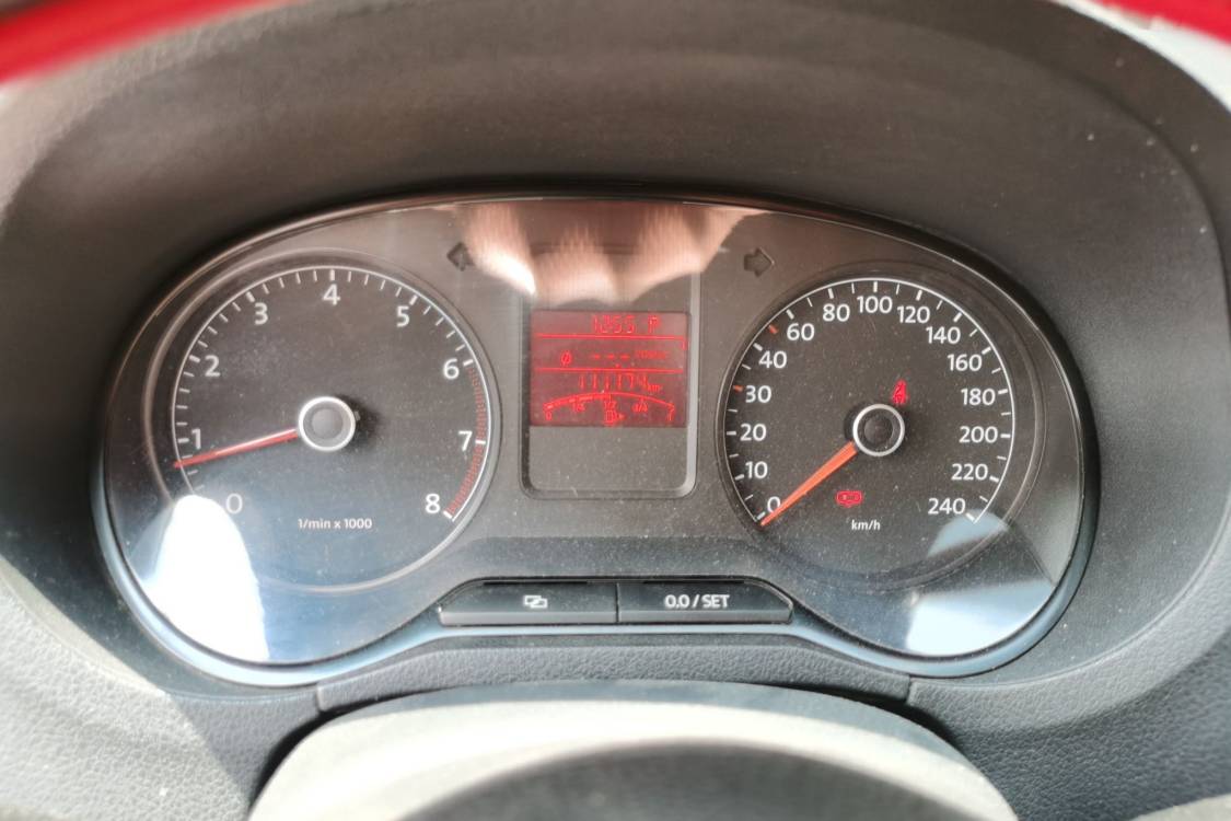 Volkswagen Polo 2012 car image #26