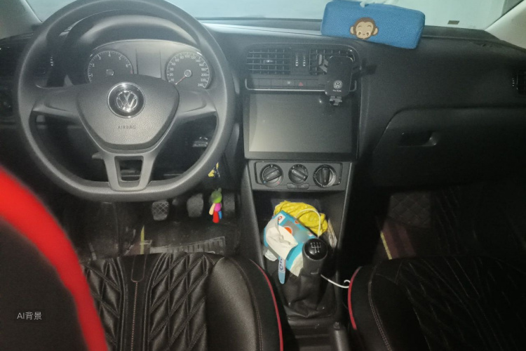 Volkswagen Polo 2014 car image #11