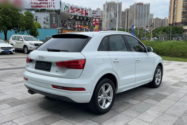 Audi Q3 2018 #8 Audi Q3 2018 car image #8