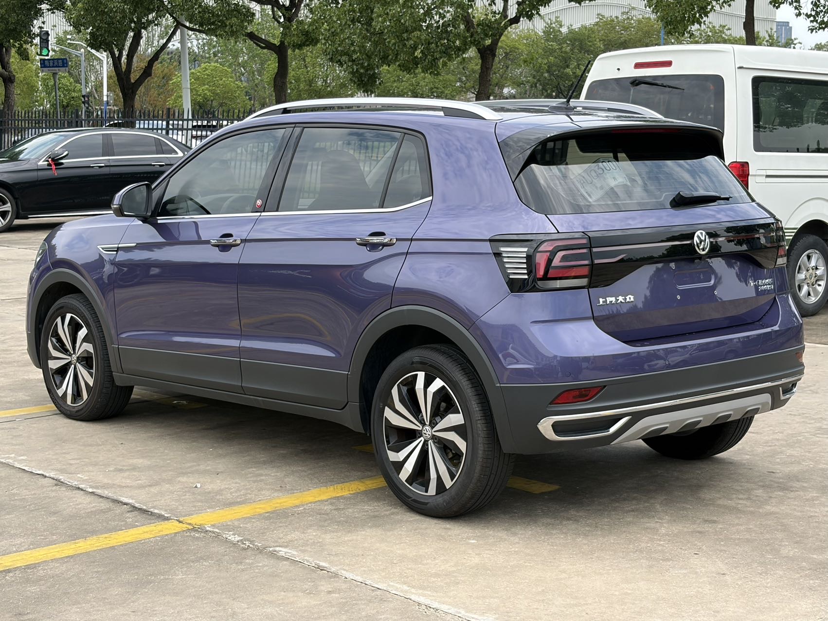 Volkswagen T-Cross 2020 #7 Volkswagen T-Cross 2020 car image #7