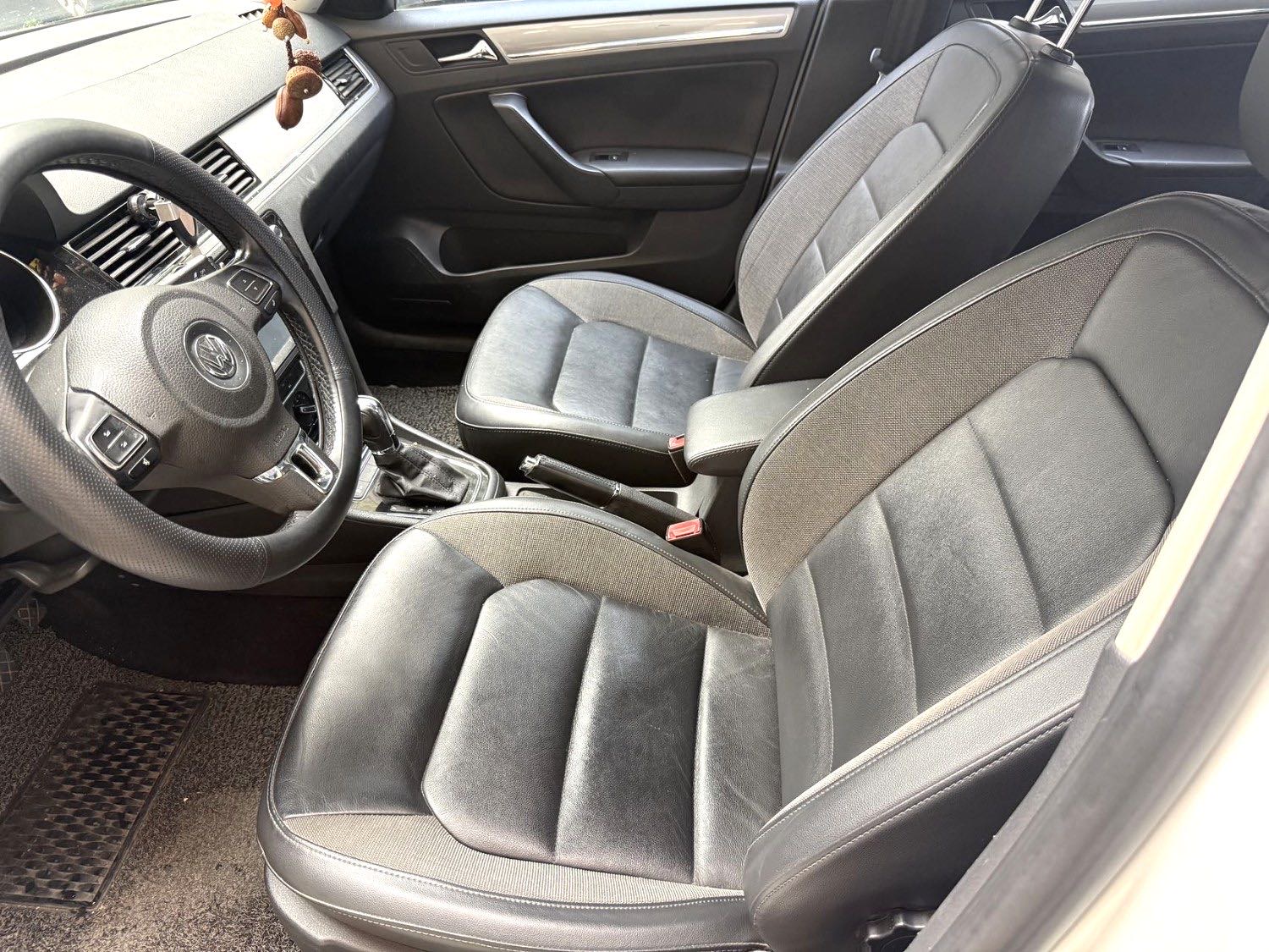 Volkswagen Bora 2015 car image #7