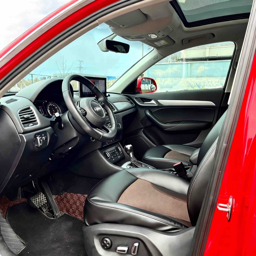Audi Q3 2016 car image #4
