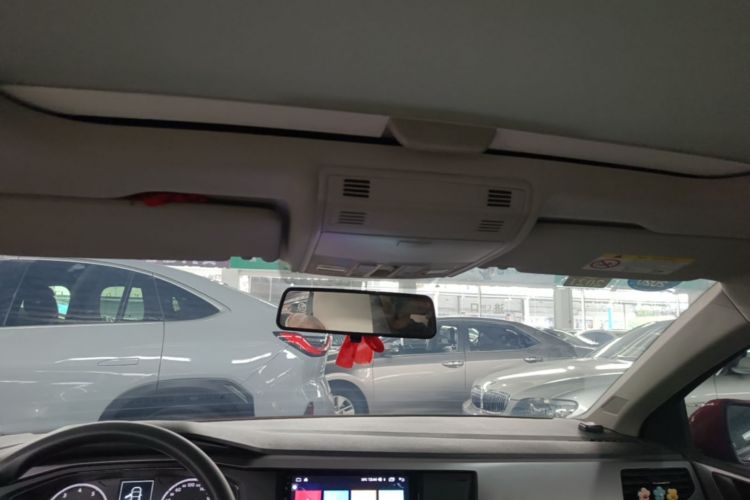 Volkswagen Polo 2019 car image #18
