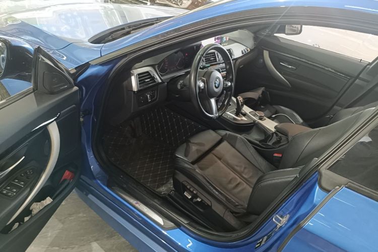 BMW 3 Series GT 2019 car image #16