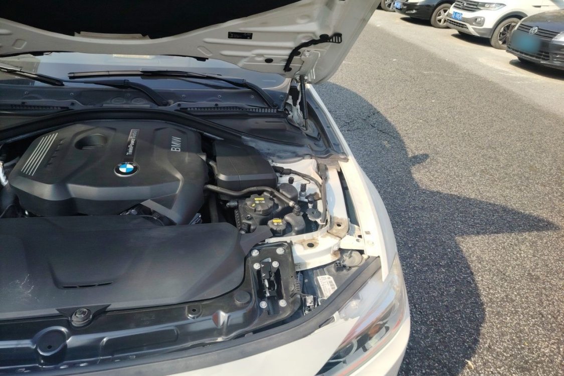 BMW 3 Series 2018 #12 BMW 3 Series 2018 car image #12