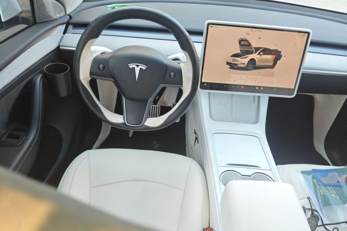 Tesla Model Y 2024 #22 Tesla Model Y 2024 imagen de coche #22