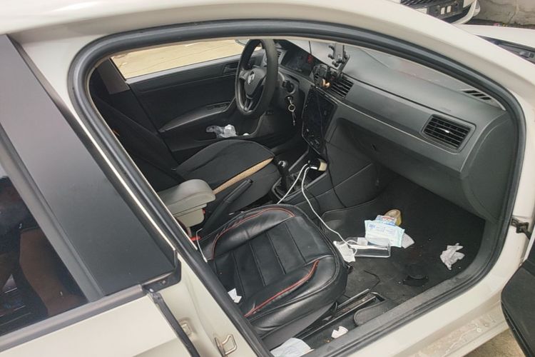 Volkswagen Santana 2019 car image #27