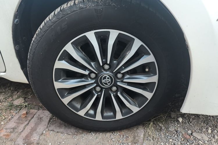 Toyota Corolla 2017 car image #9