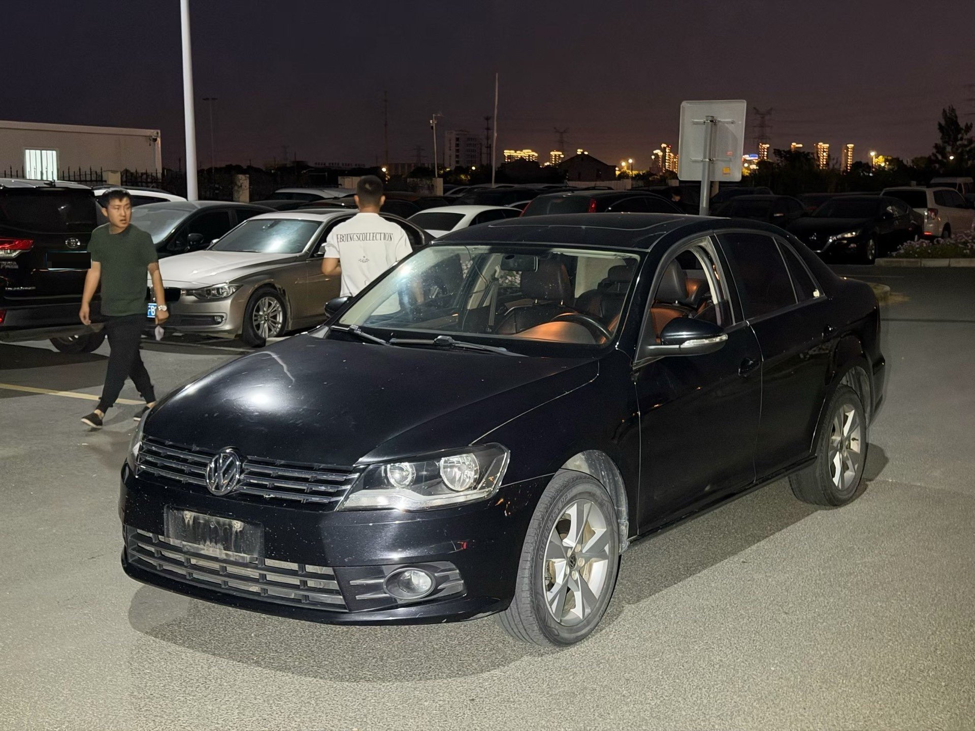 Volkswagen Bora 2015 immagine di auto 