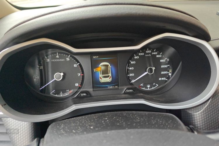 GEELY Emgrand GS 2017 car image #13