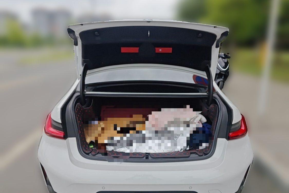 BMW 3 Series 2024 #8 BMW 3 Series 2024 car image #8