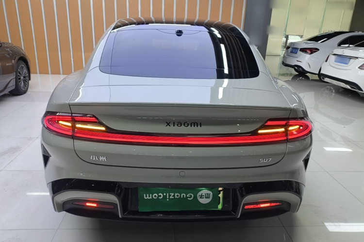 MI SU7 2025 car image #6