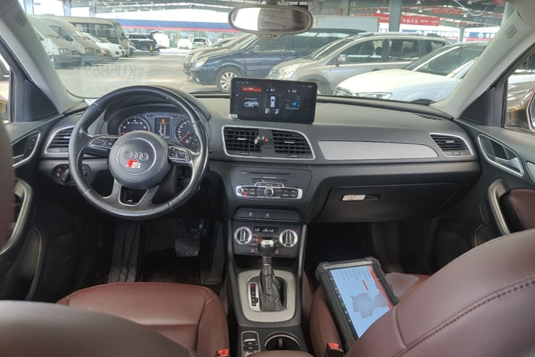 Audi Q3 2014 #10 Audi Q3 2014 car image #10