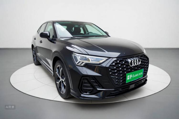 Audi Q3 2022 car image #4
