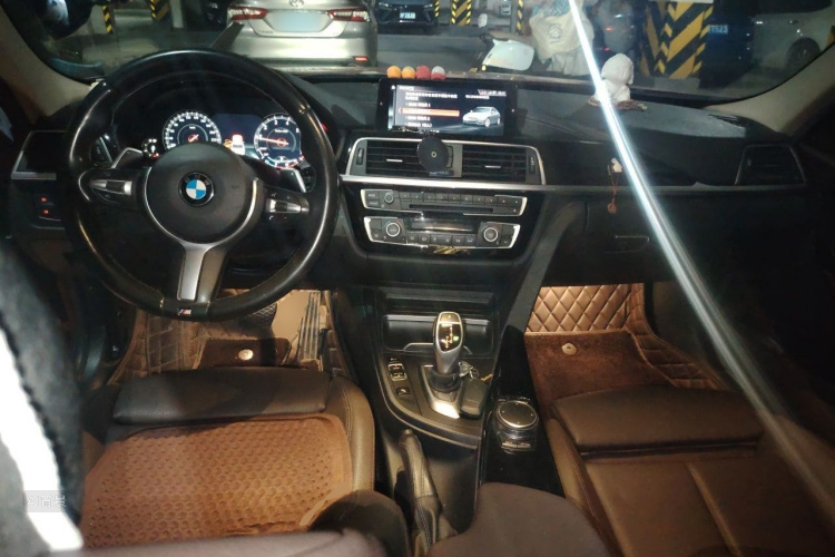 BMW 3 Series 2018 #11 BMW 3 Series 2018 car image #11