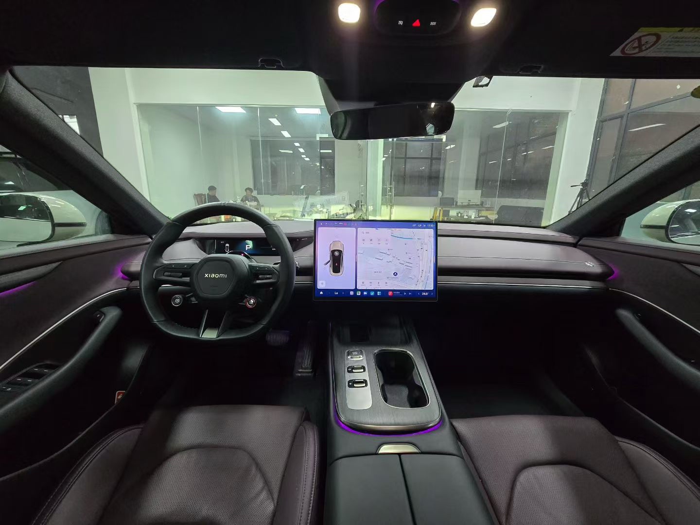 MI SU7 2025 immagine di auto #5