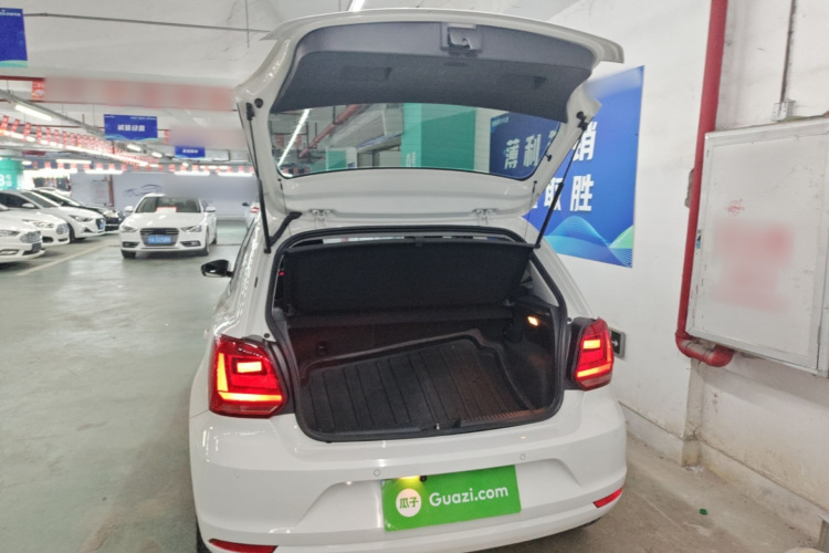 Volkswagen Polo 2019 car image #21