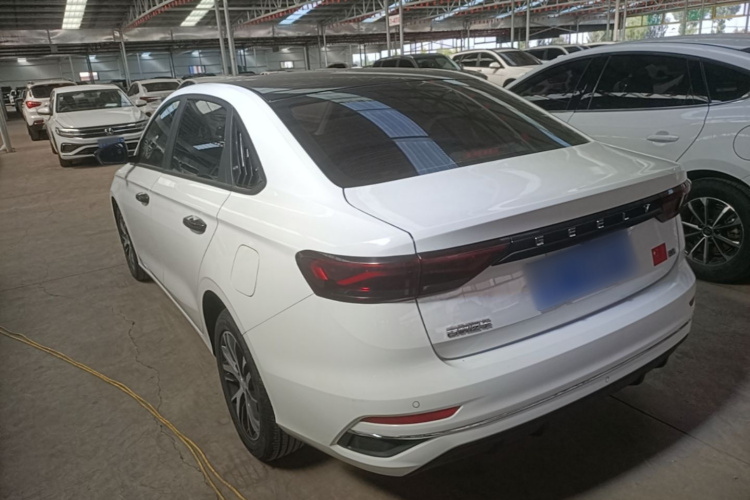 GEELY Emgrand 2023 immagine di auto #5