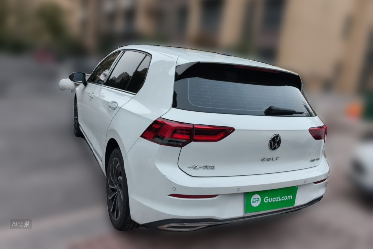 Volkswagen Golf 2023 car image #5
