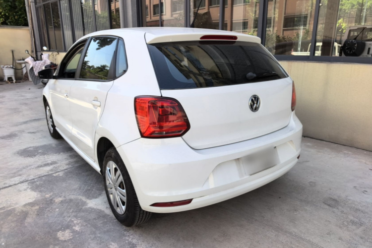 Volkswagen Polo 2015 #5 Volkswagen Polo 2015 car image #5