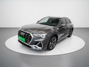 Audi Q3 2020 Audi Q3 2020 immagine di auto
