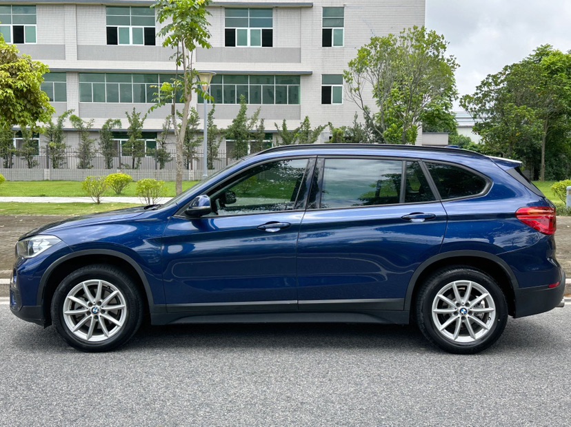 BMW X1 2018 #3 BMW X1 2018 car image #3