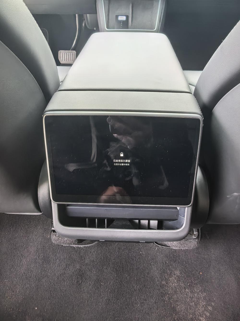 Tesla Model Y 2025 #15 Tesla Model Y 2025 car image #15