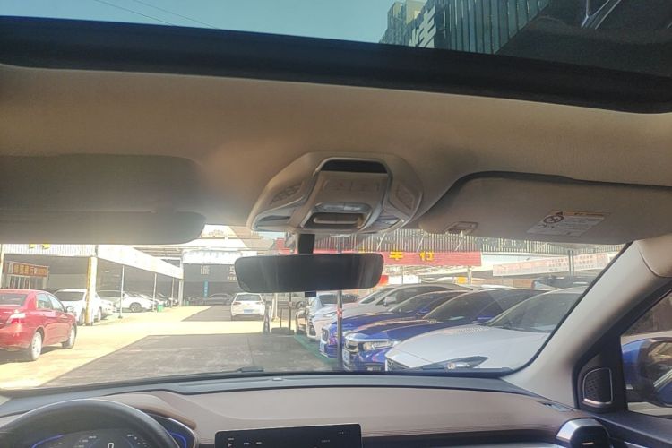 GEELY Coolray 2018 immagine di auto #20