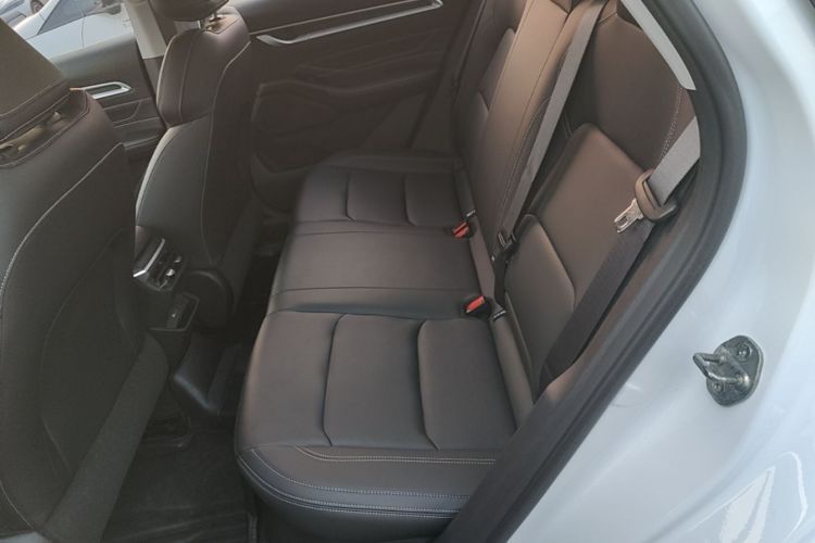 GEELY Emgrand 2025 #13 GEELY Emgrand 2025 immagine di auto #13