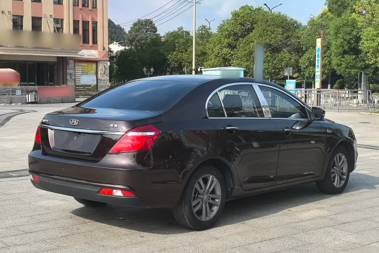 GEELY Emgrand 2017 car image #7