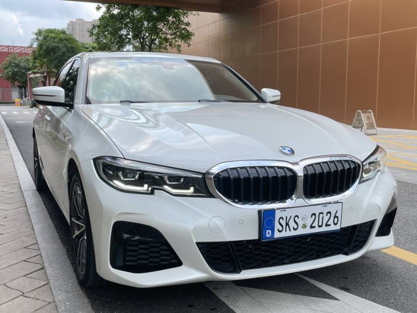 BMW 3 Series 2021 car image #3