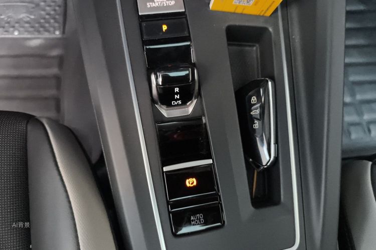 Volkswagen Golf 2021 car image #16