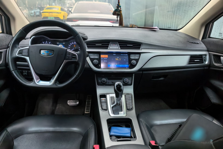 GEELY Emgrand GS 2017 car image #12