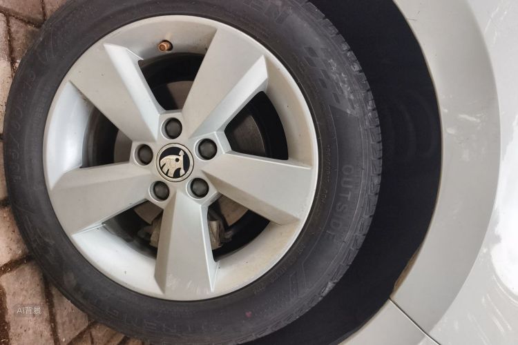 Skoda Rapid 2016 #9 Skoda Rapid 2016 image de voiture #9