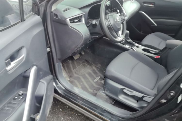 Toyota Corolla Cross 2023 immagine di auto #12