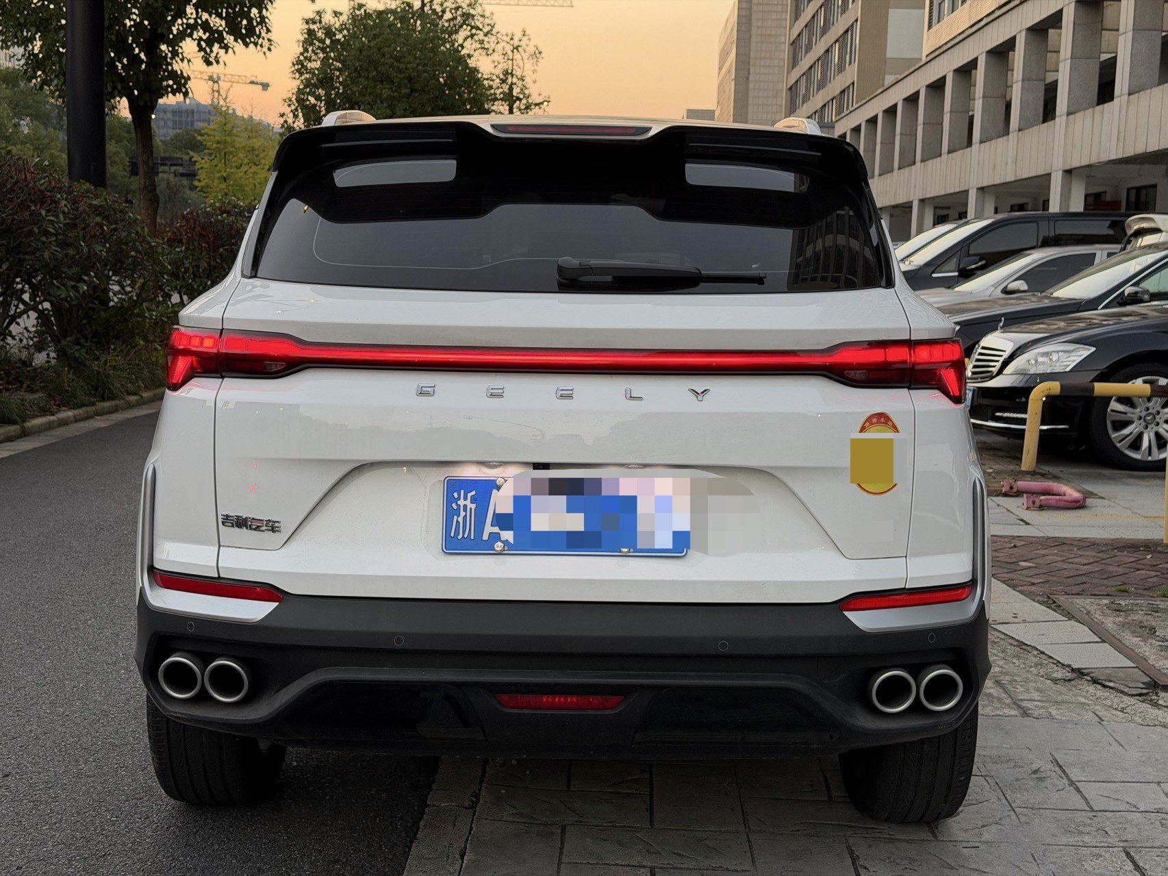GEELY Coolray 2025 car image #8