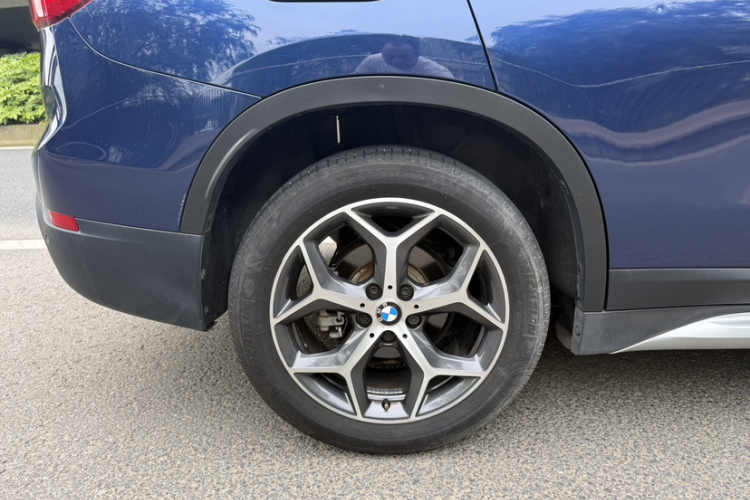 BMW X1 2018 #3 BMW X1 2018 car image #3