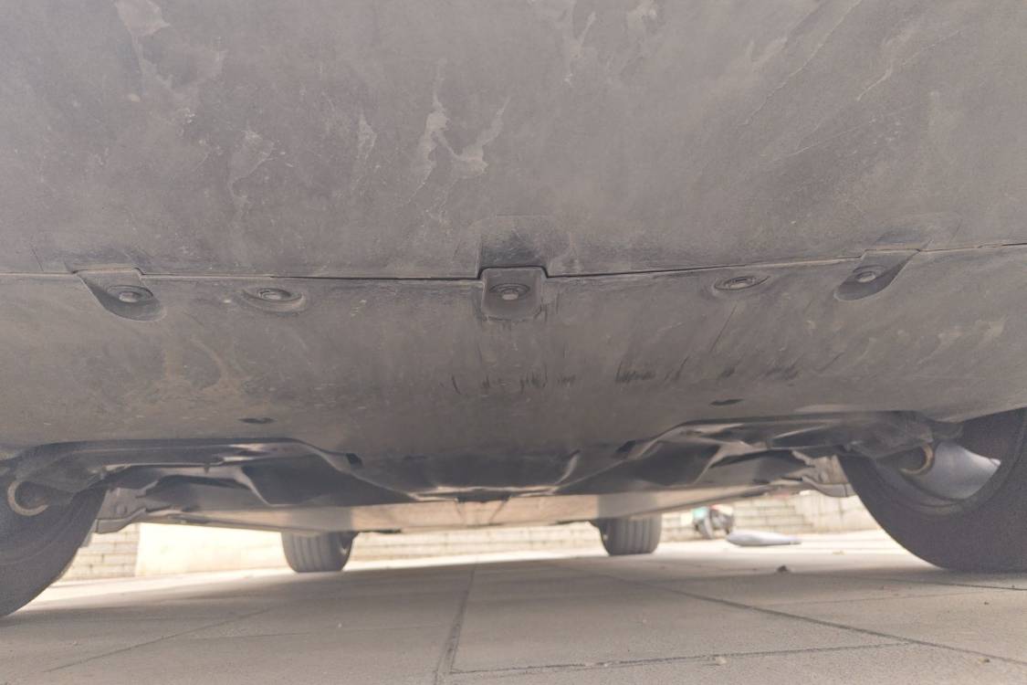 Tesla Model Y 2024 car image #14