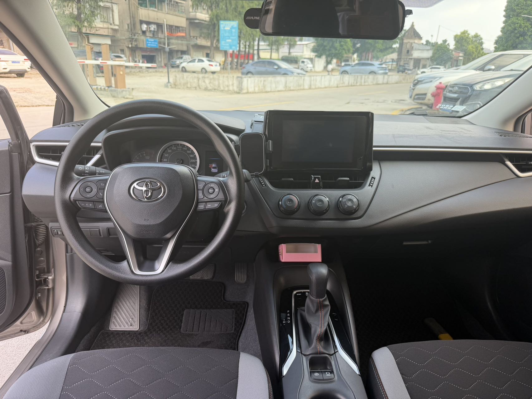 Toyota Corolla 2024 #6 Toyota Corolla 2024 صورة سيارة #6
