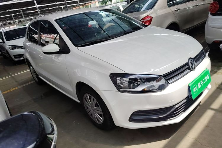 Volkswagen Polo 2019 car image #4