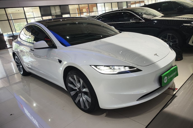 Tesla Model 3 2024 #4 Tesla Model 3 2024 car image #4