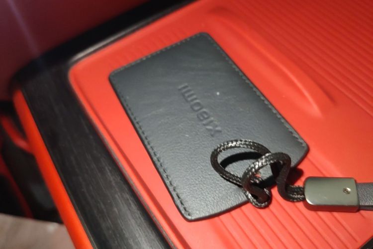 MI SU7 2025 immagine di auto #9