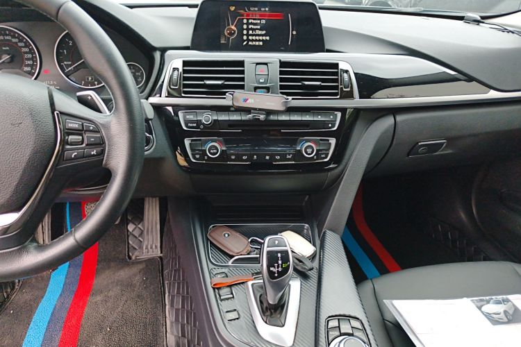 BMW 3 Series 2017 imagen de coche #13