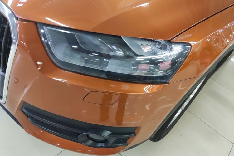 Audi Q3 2015 car image #24